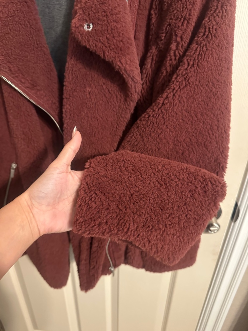 Bagatelle Collection Teddy Sherpa Asymmetrical Zip-Front Jacket, Maroon, Sz XL - Picture 10 of 11
